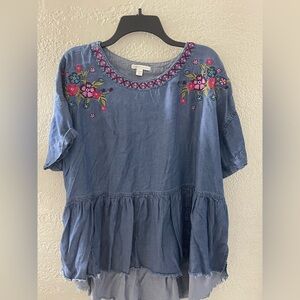 Cato Women’s Blue Chambray Peplum Floral Embroidered Short Sleeve Blouse 22W/24W